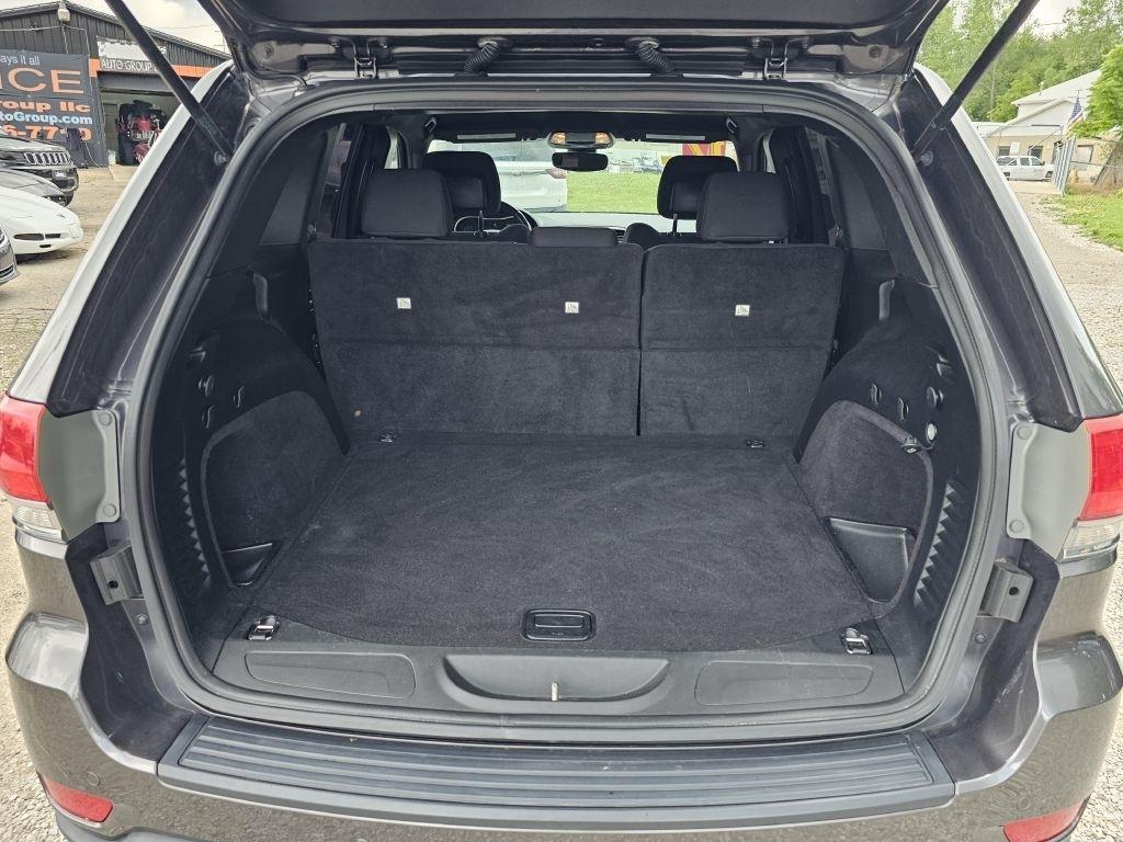 Jeep Grand Cherokee Laredo 4WD 2017