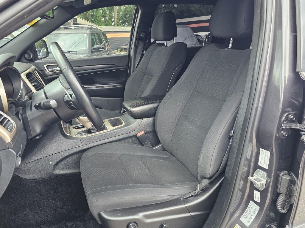 Jeep Grand Cherokee Laredo 4WD 2017