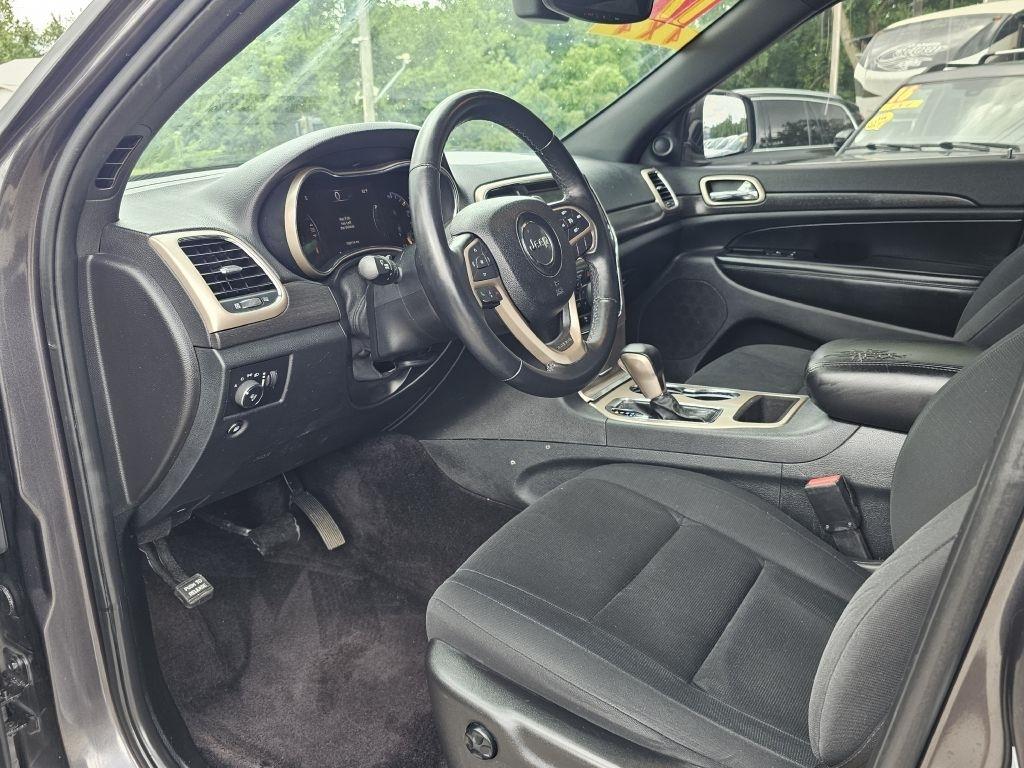 Jeep Grand Cherokee Laredo 4WD 2017