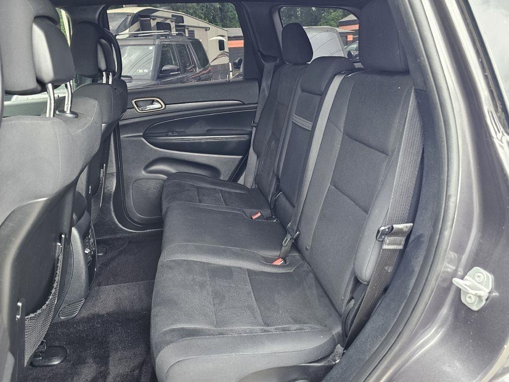 Jeep Grand Cherokee Laredo 4WD 2017