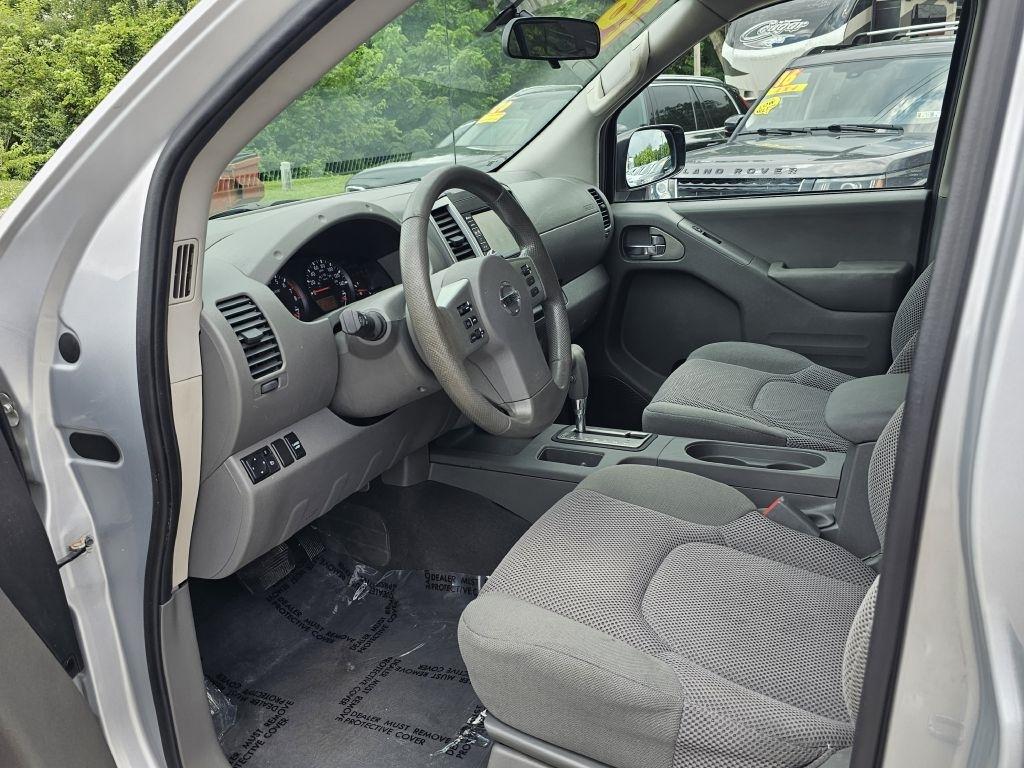 Nissan Frontier S Crew Cab 6MT 2WD 2019