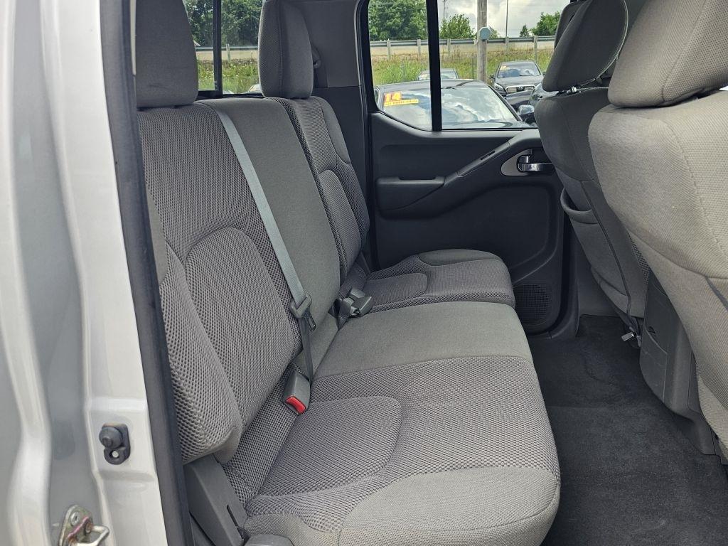 Nissan Frontier S Crew Cab 6MT 2WD 2019