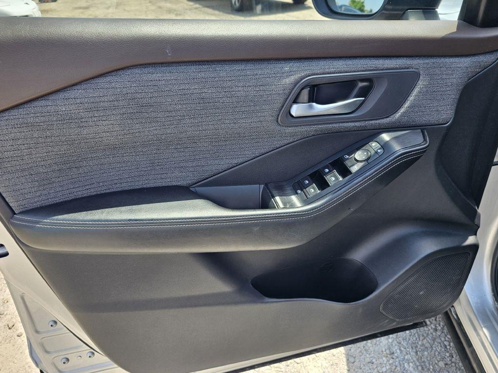 Nissan Rogue SV 2023