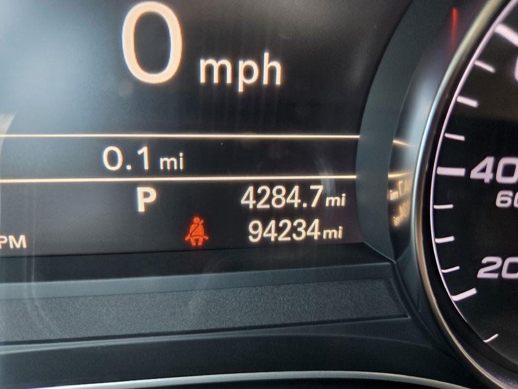Audi A6 2.0T Premium Sedan FrontTrak Multitronic 2013