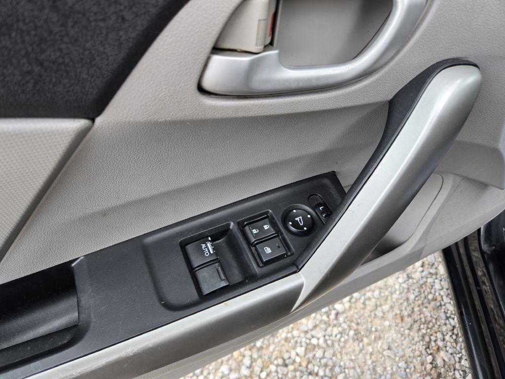 Honda Civic LX coupe 2012