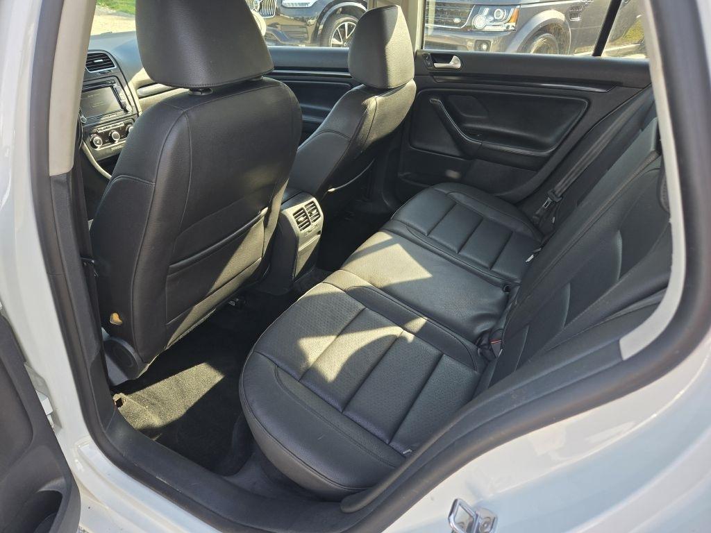 Volkswagen Jetta SportWagen 2.0L TDI 2014