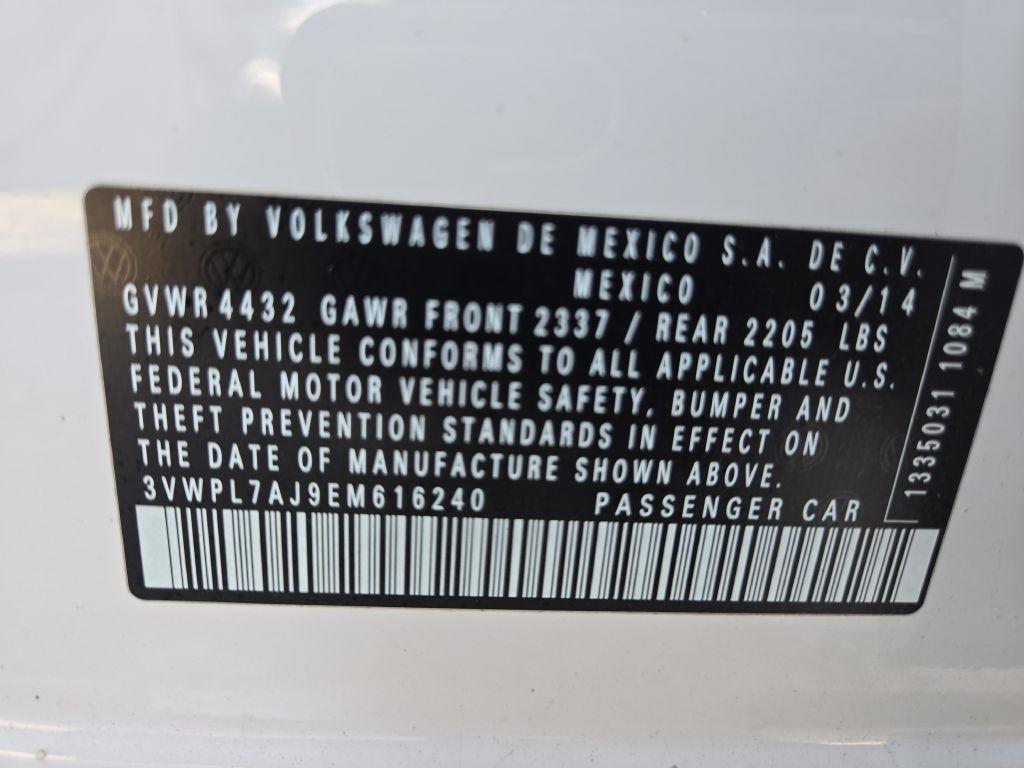 Volkswagen Jetta SportWagen 2.0L TDI 2014