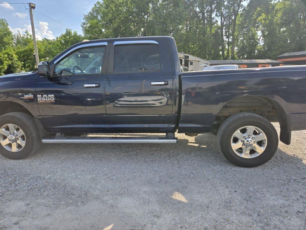 RAM 2500 SLT Crew Cab SWB 4WD 2015