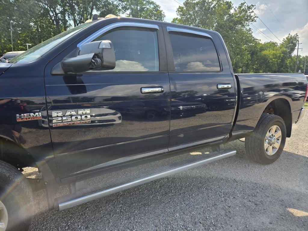 RAM 2500 SLT Crew Cab SWB 4WD 2015