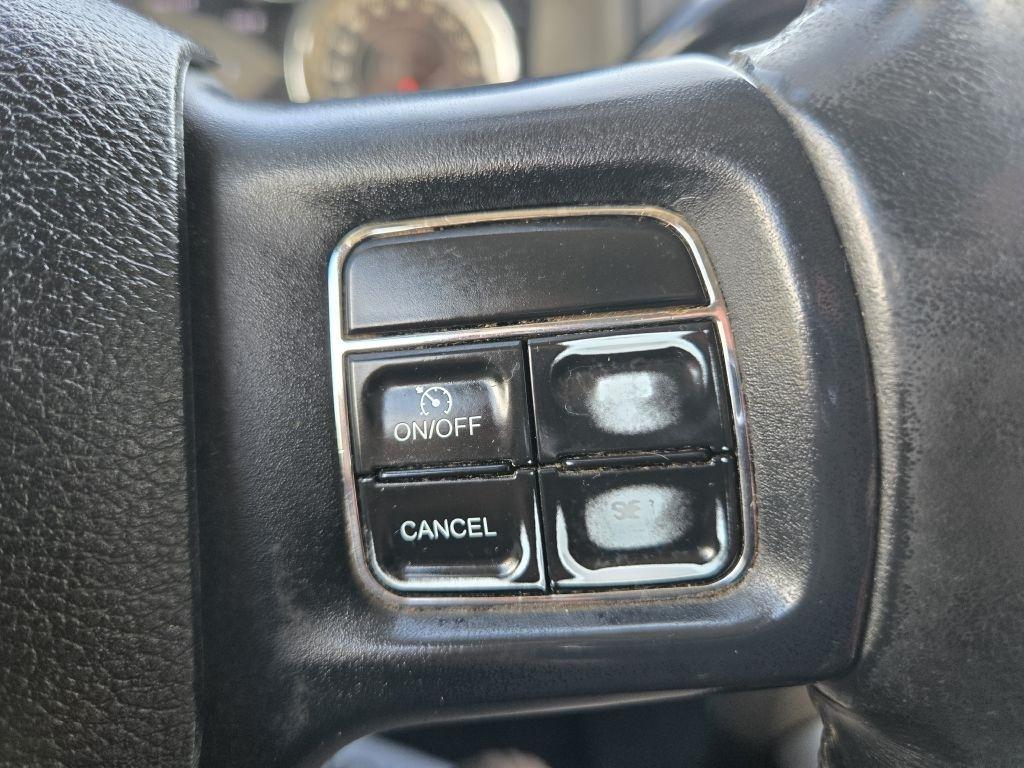 RAM 2500 SLT Crew Cab SWB 4WD 2015