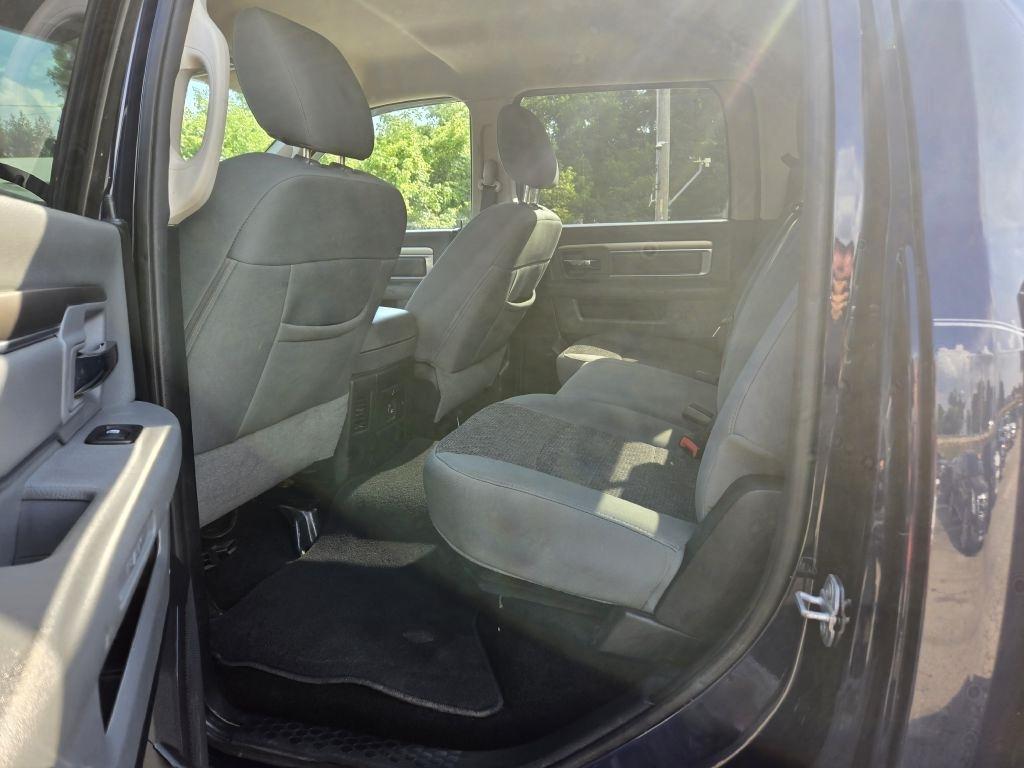 RAM 2500 SLT Crew Cab SWB 4WD 2015