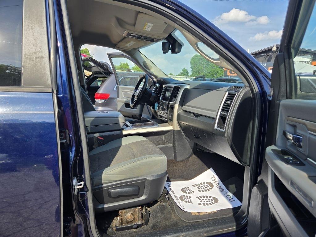 RAM 2500 SLT Crew Cab SWB 4WD 2015