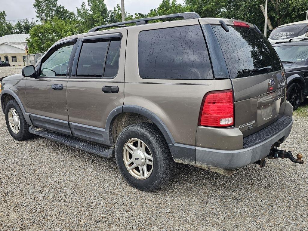 Ford Explorer XLT 4.0L 4WD 2003