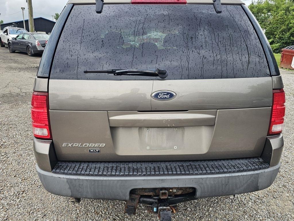 Ford Explorer XLT 4.0L 4WD 2003