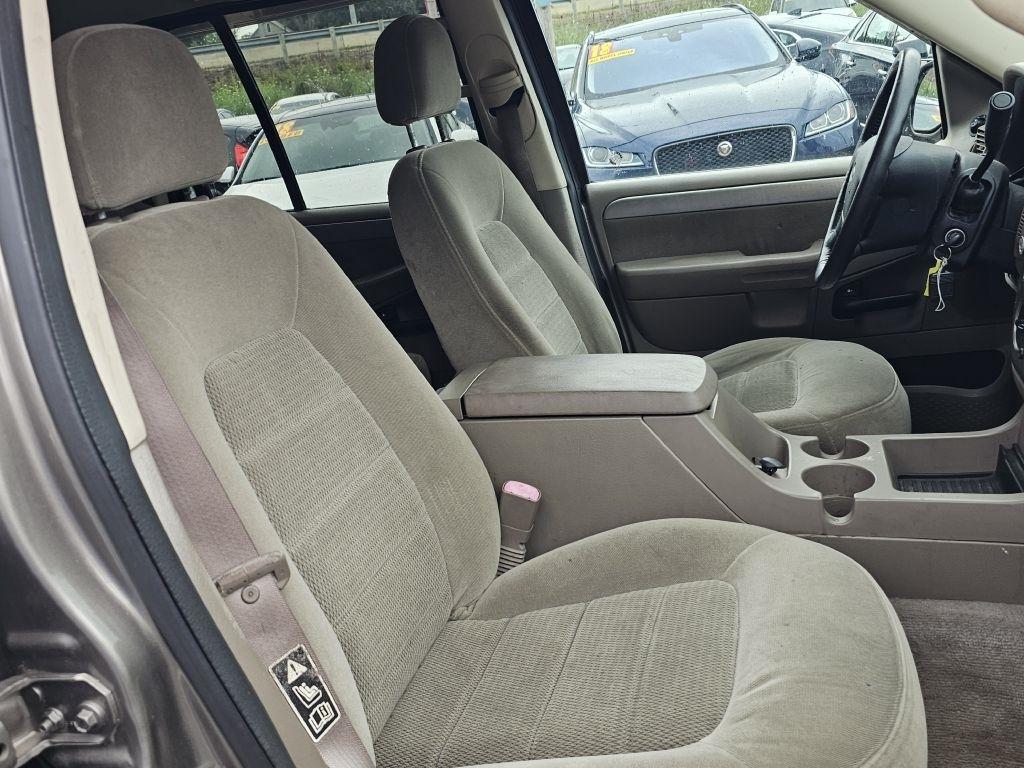 Ford Explorer XLT 4.0L 4WD 2003