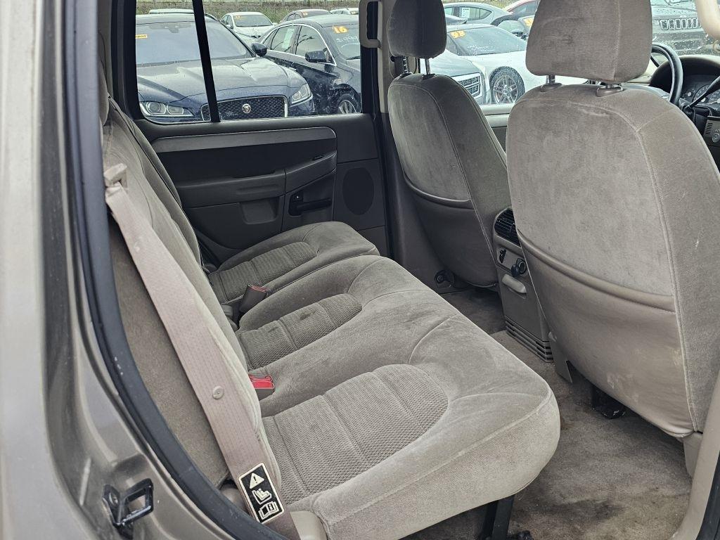 Ford Explorer XLT 4.0L 4WD 2003
