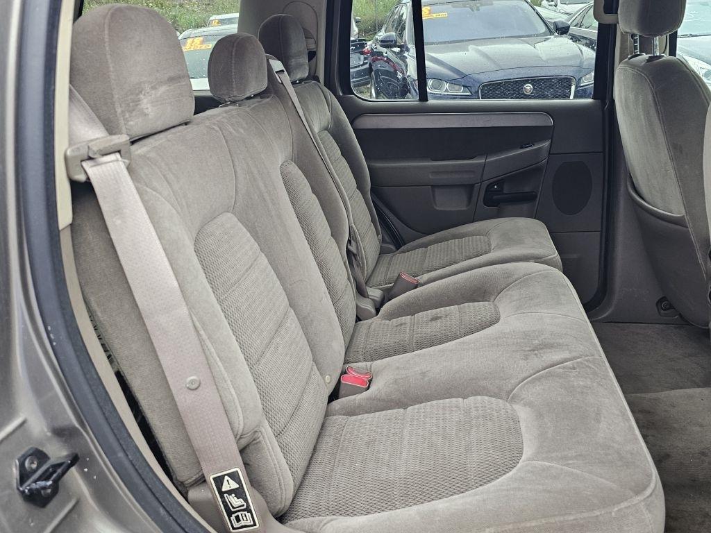 Ford Explorer XLT 4.0L 4WD 2003