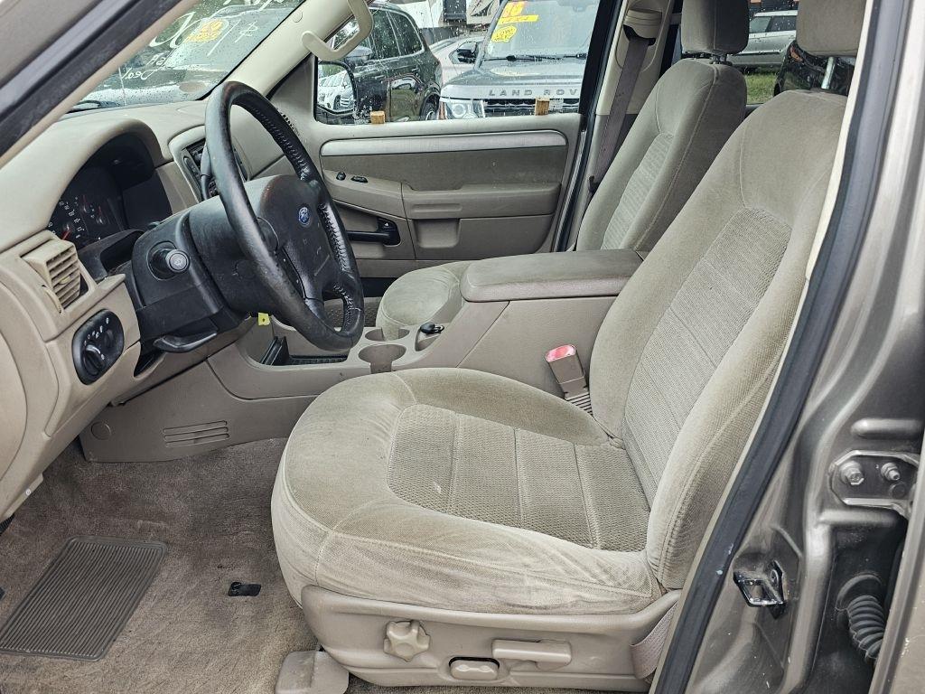 Ford Explorer XLT 4.0L 4WD 2003