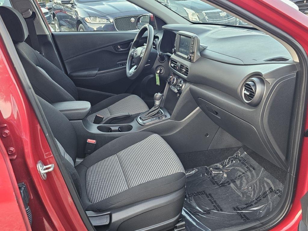 Hyundai Kona SE AWD 2021