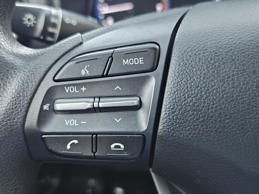 Hyundai Kona SE AWD 2021