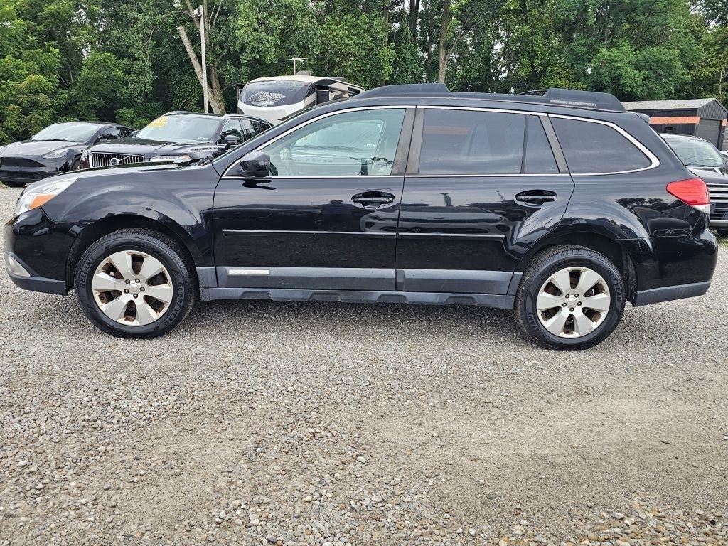 Subaru Outback 2.5i Premium 2011