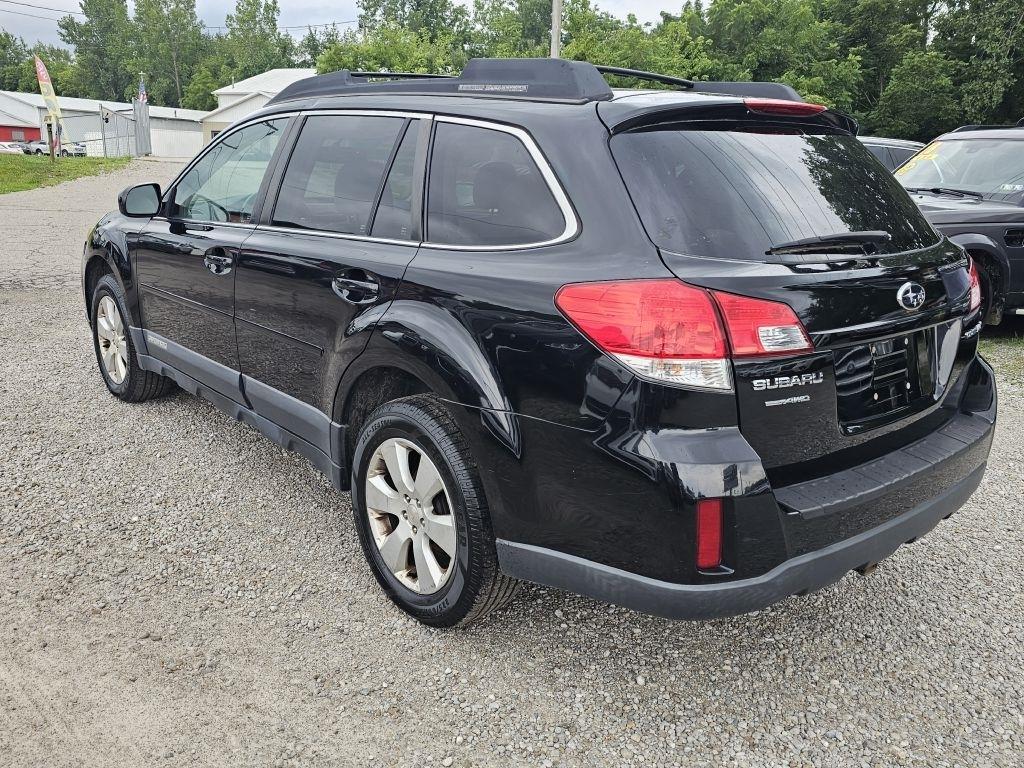 Subaru Outback 2.5i Premium 2011