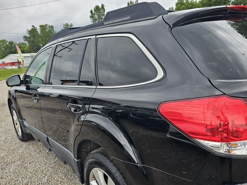 Subaru Outback 2.5i Premium 2011
