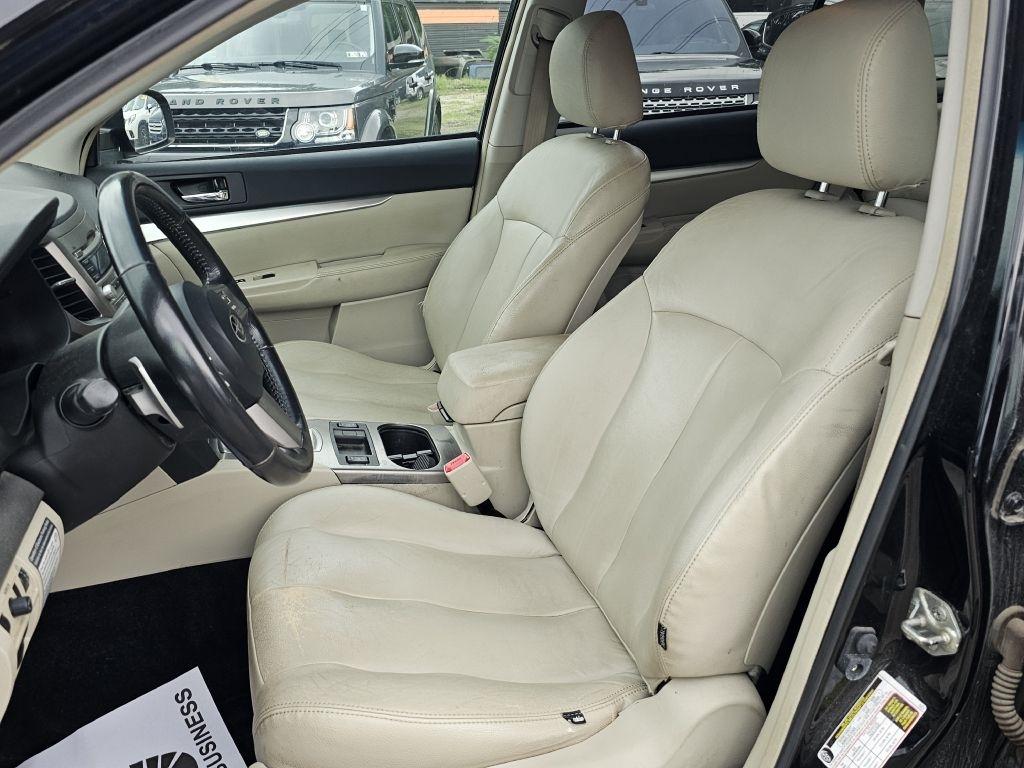Subaru Outback 2.5i Premium 2011