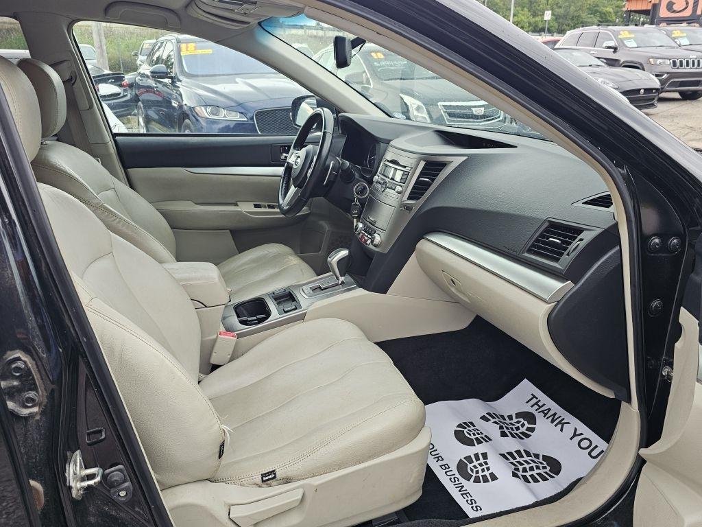 Subaru Outback 2.5i Premium 2011