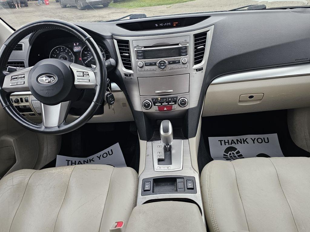Subaru Outback 2.5i Premium 2011