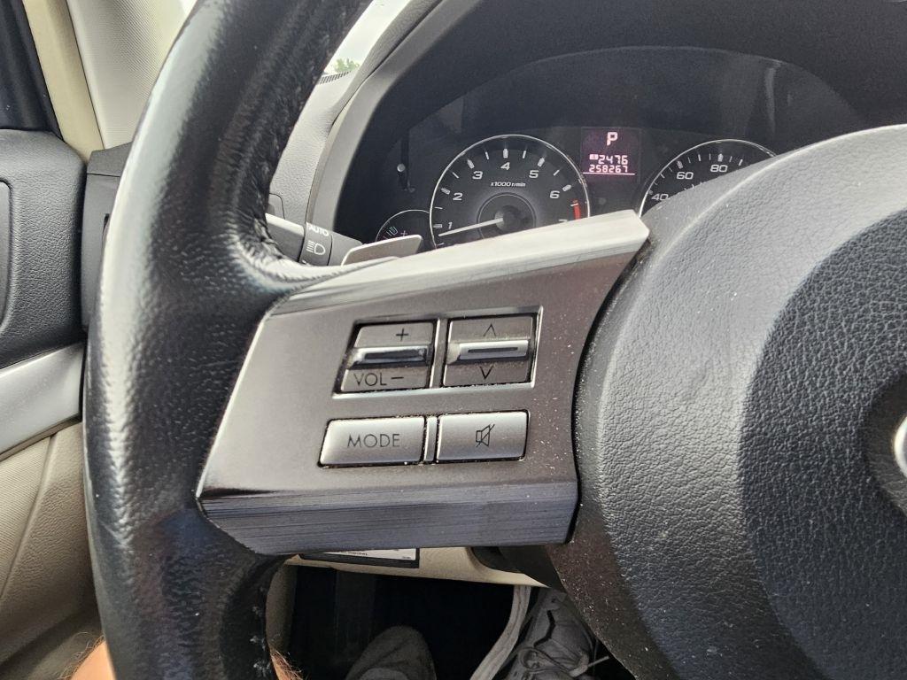 Subaru Outback 2.5i Premium 2011