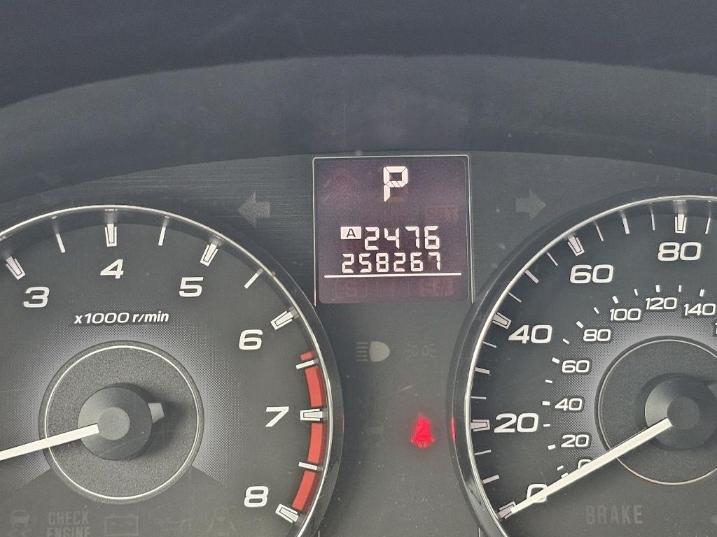 Subaru Outback 2.5i Premium 2011