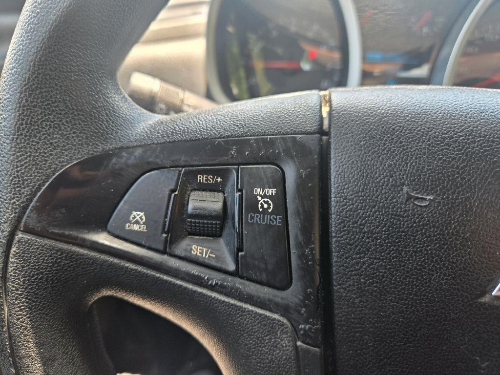 Chevrolet Equinox LS 2WD 2013
