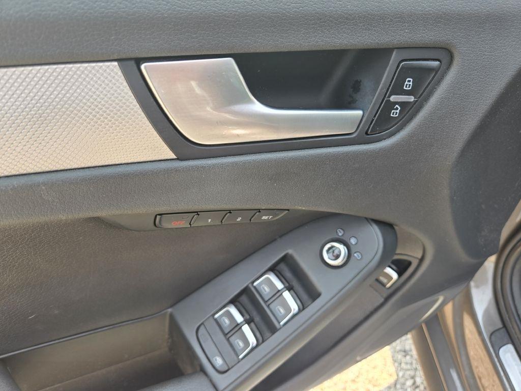 Audi A4 2.0T Sedan quattro Tiptronic 2014