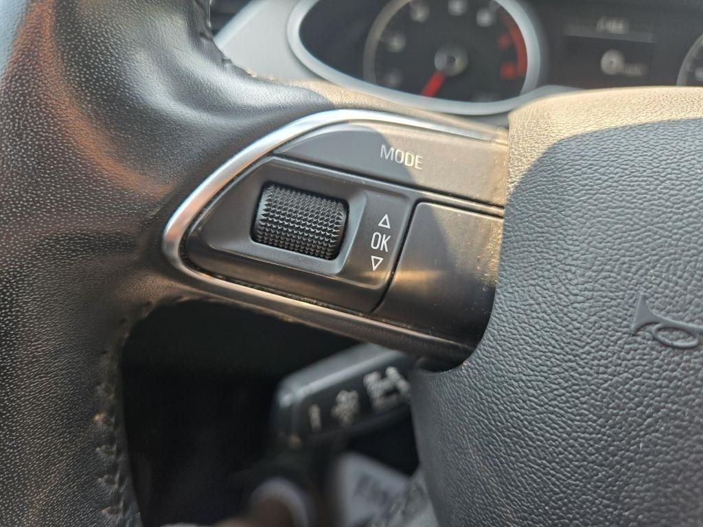 Audi A4 2.0T Sedan quattro Tiptronic 2014