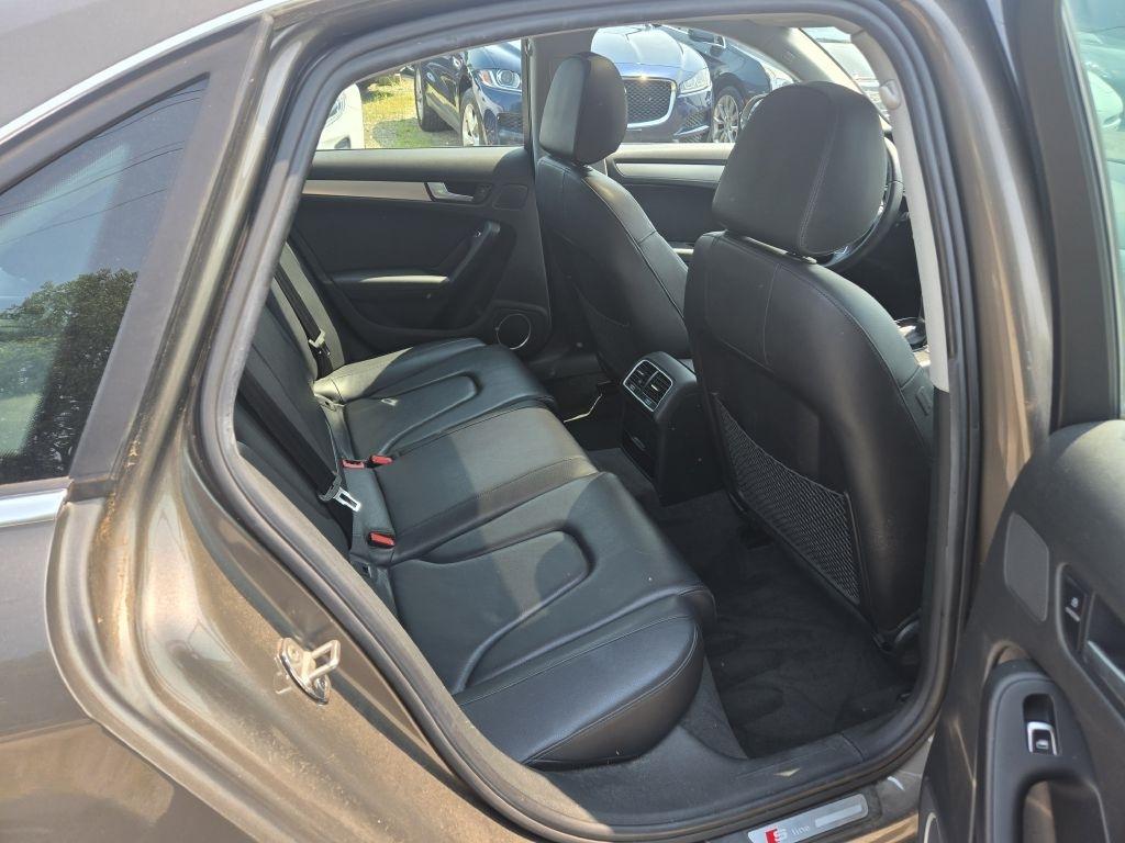 Audi A4 2.0T Sedan quattro Tiptronic 2014