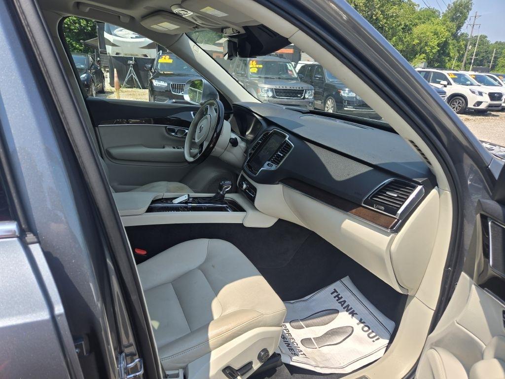 Volvo XC90 T6 Momentum AWD 2018