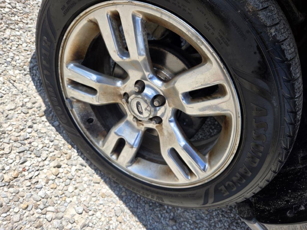 Ford Explorer Limited AWD 2010