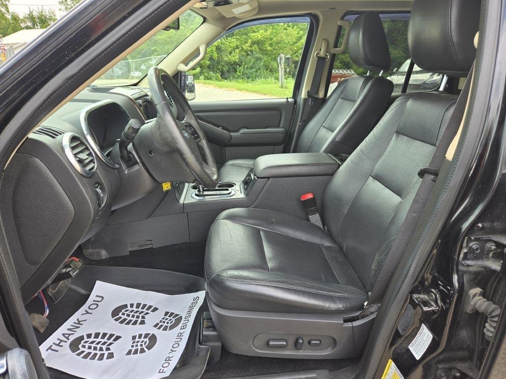 Ford Explorer Limited AWD 2010