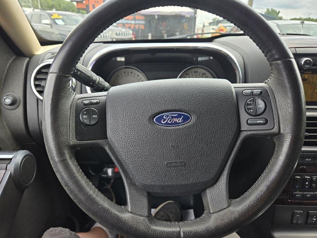 Ford Explorer Limited AWD 2010