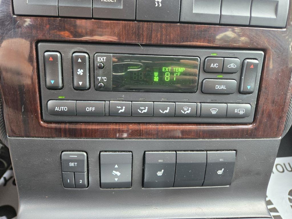 Ford Explorer Limited AWD 2010