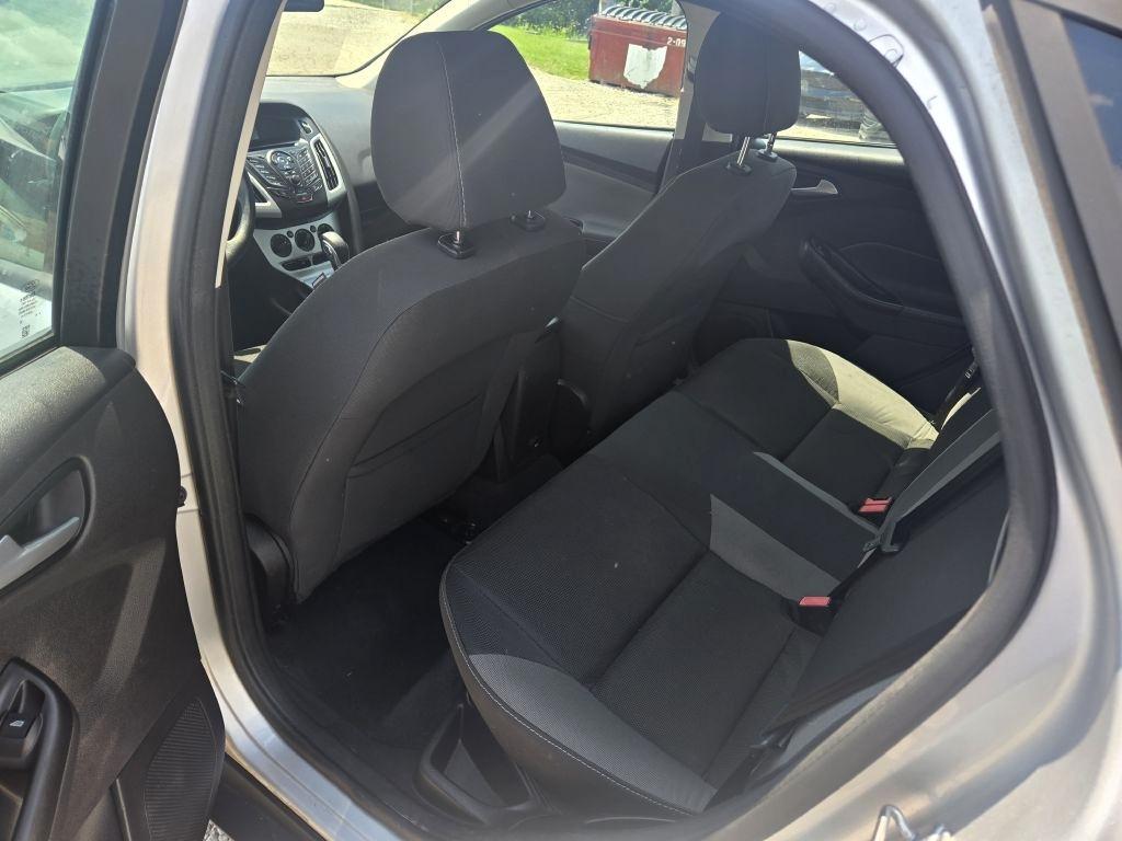 Ford Focus SE Sedan 2014