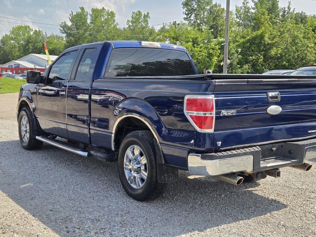 Ford F-150 XL SuperCab 8-ft. Bed 2WD 2012