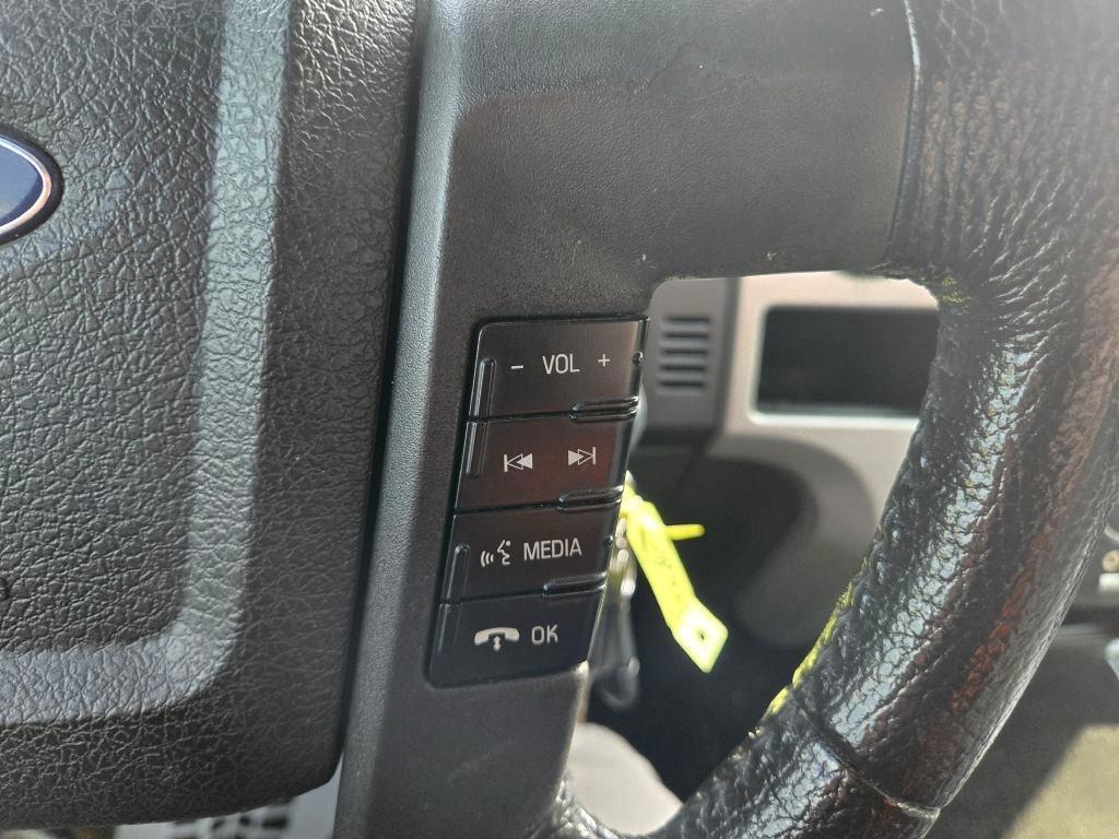 Ford F-150 XL SuperCab 8-ft. Bed 2WD 2012