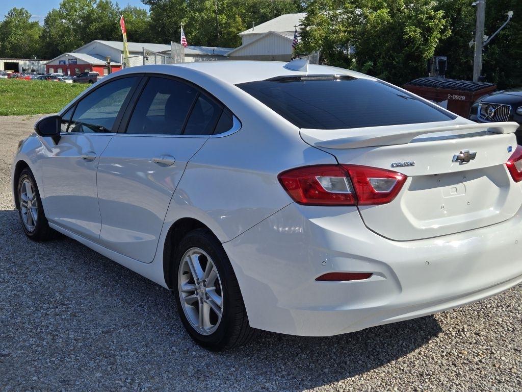 Chevrolet Cruze  2018