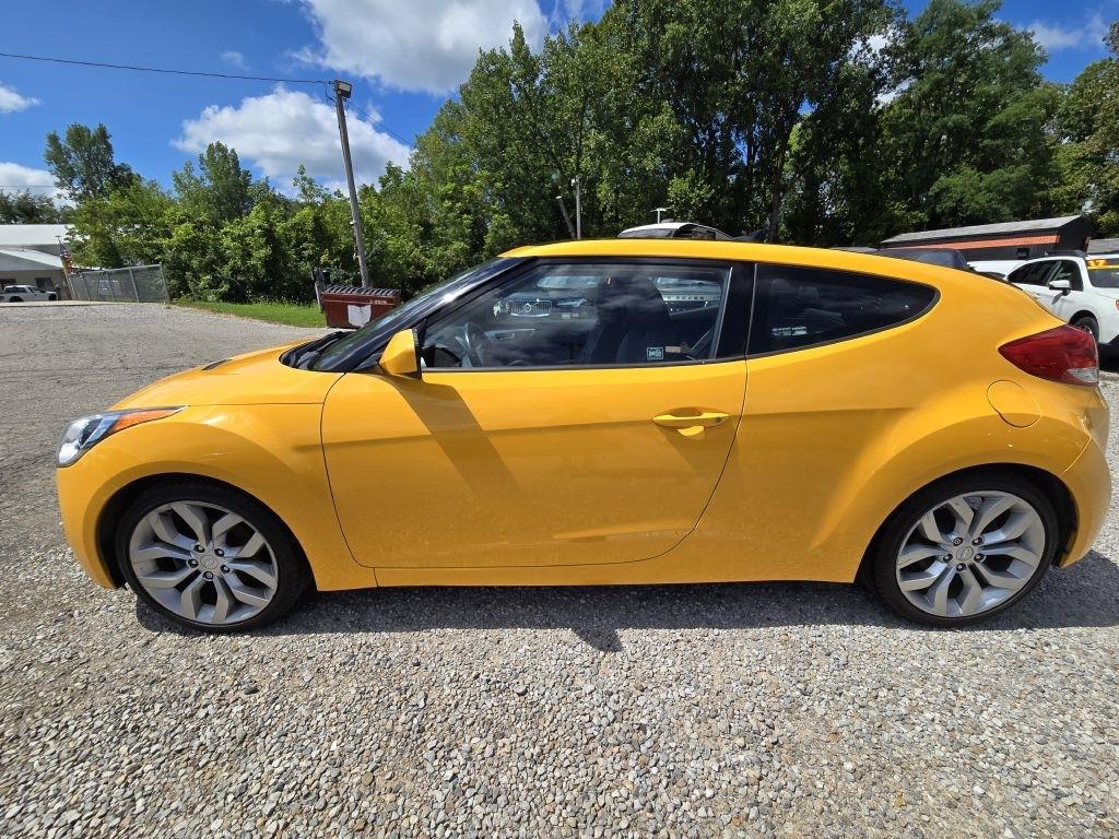 Hyundai Veloster Base 2015