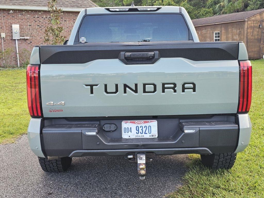 Toyota Tundra SR5 CrewMax 4WD 2024