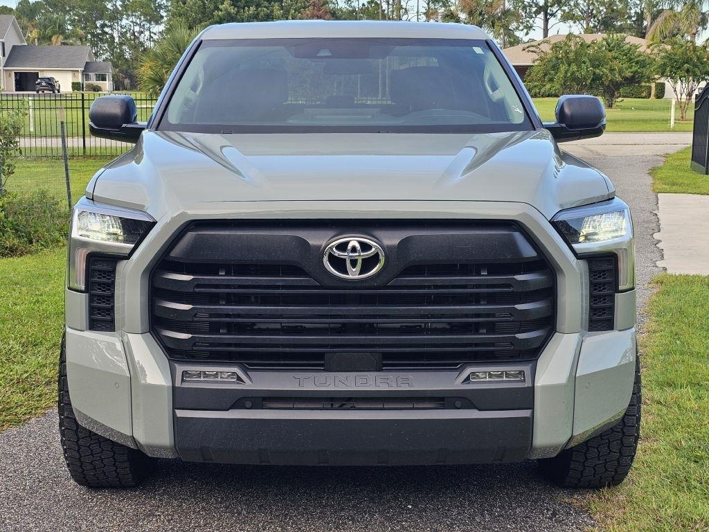Toyota Tundra SR5 CrewMax 4WD 2024