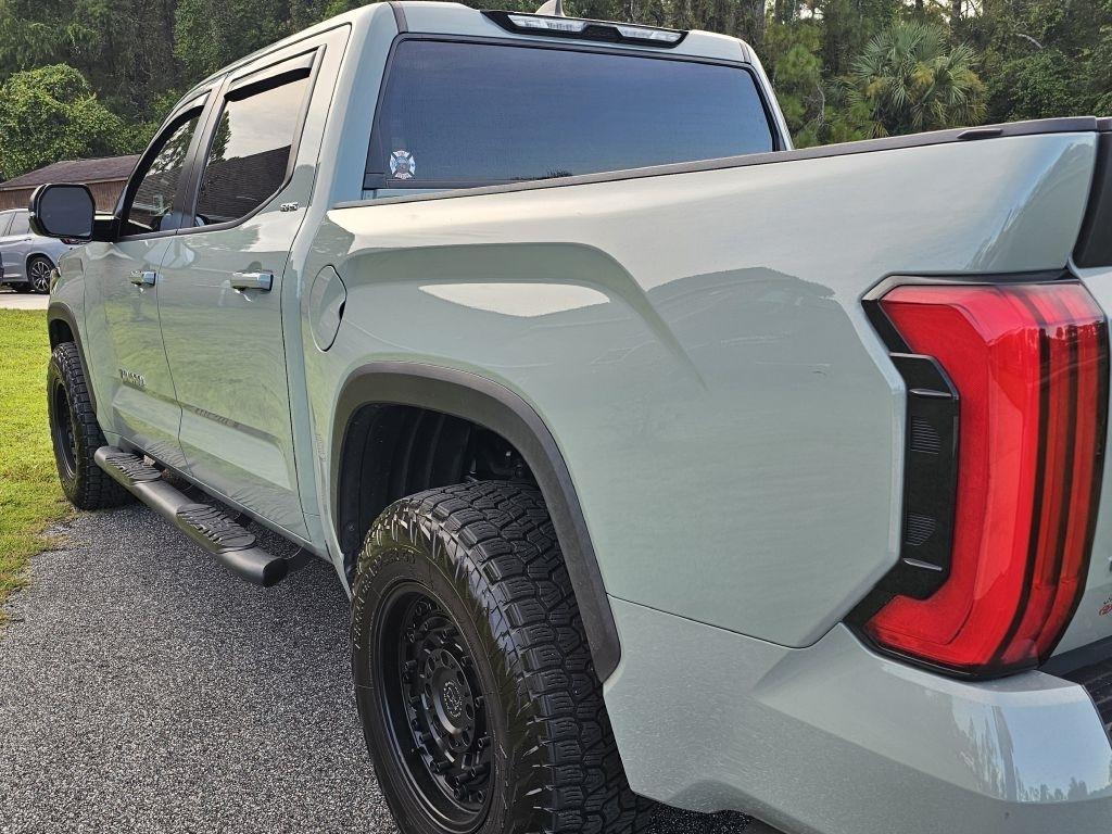 Toyota Tundra SR5 CrewMax 4WD 2024