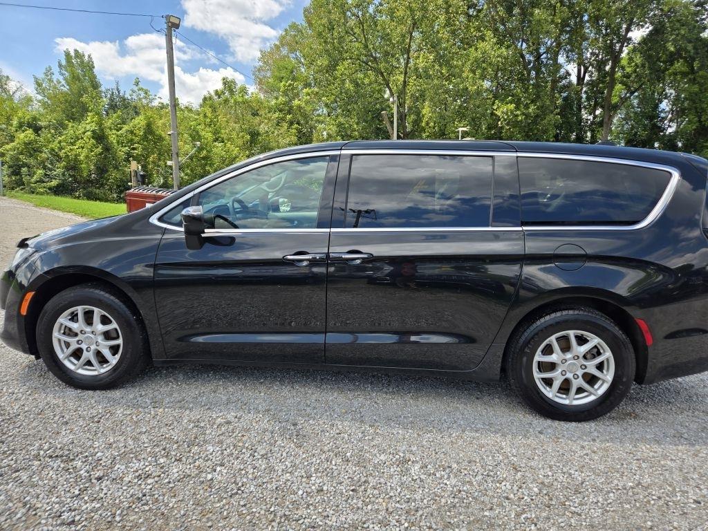 Chrysler Pacifica Touring-L 2017